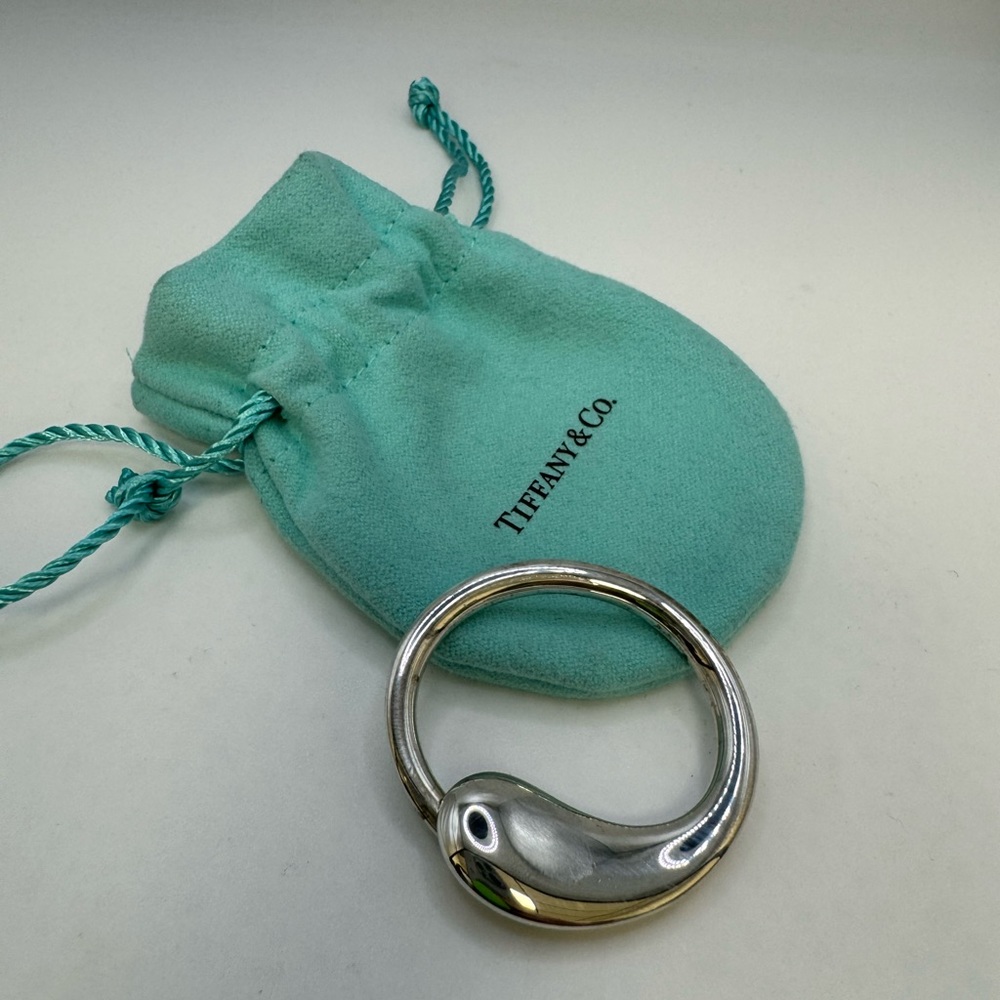 Tiffany & Co eternal circle 925 Sterling silver pendant only - Picture 4 of 10